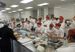 Docentes del Centro de Formación Profesional N° 28 participaron del 2do Encuentro Internacional de Gastronomía en Canadá